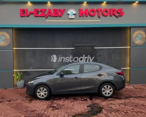 Mazda 2 2017 Gray Used for Sale - 3