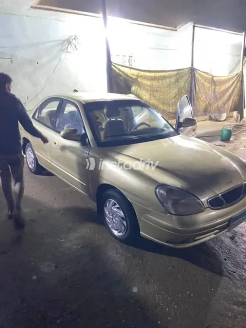 Daewoo Nubira 2000 Gold Used for Sale - 1