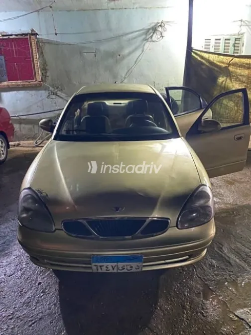 Daewoo Nubira 2000 Gold Used for Sale - 4