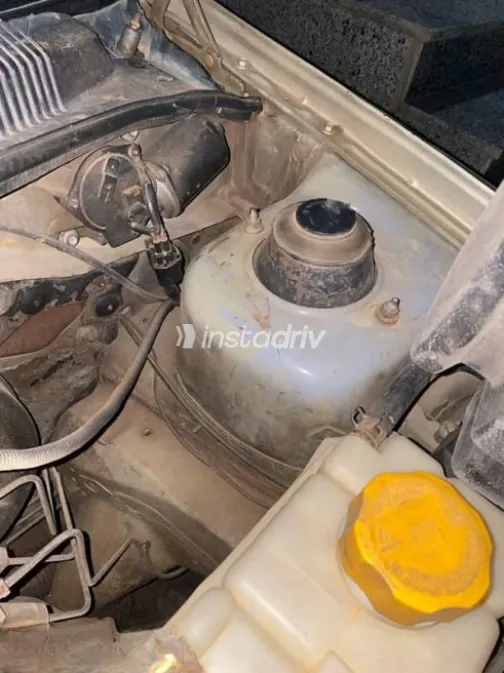 Daewoo Nubira 2000 Gold Used for Sale - 8