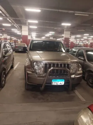 Jeep Cherokee 2011 Gold Used for Sale
