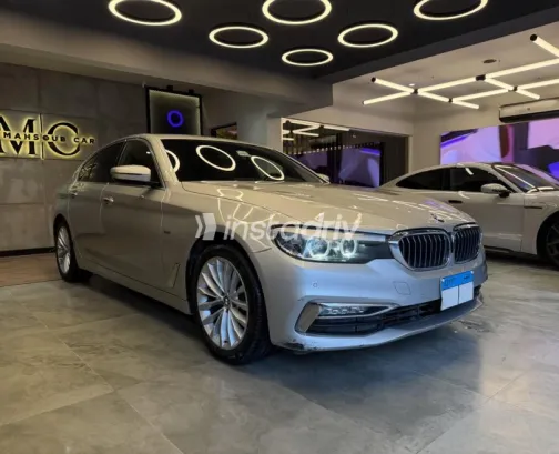 BMW 520 2018 Silver Used for Sale - 2