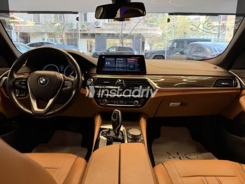 BMW 520 2018 Silver Used for Sale - 10