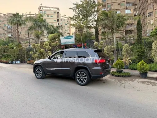 Jeep Grand Cherokee 2017 Gray Used for Sale - 3