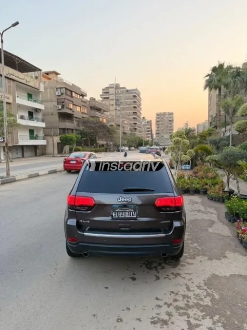Jeep Grand Cherokee 2017 Gray Used for Sale - 10