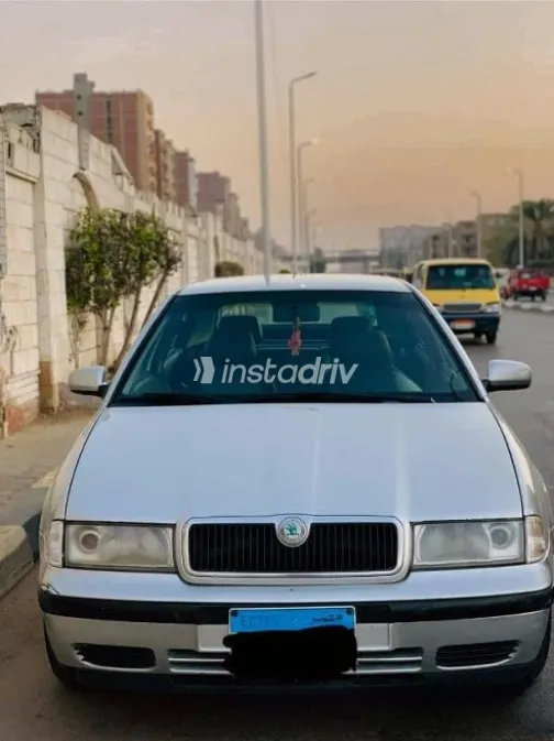 Skoda Octavia 2000 Silver Used for Sale - 1
