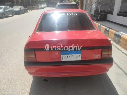 اوبل فيكترا 1994 أحمر مستعملة للبيع - 4