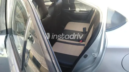 Toyota Yaris 2015 Silver Used for Sale - 3