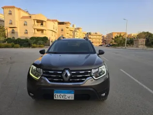 رينو داستر 2022 أبيض مستعملة للبيع