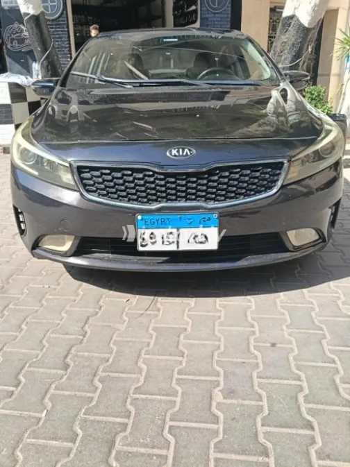 Kia Cerato 2017 White Used for Sale - 1