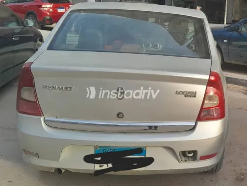 Renault Logan 2010 Silver Used for Sale - 1