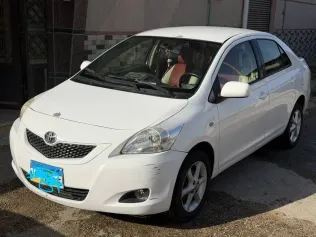 Toyota Yaris 2013 White Used for Sale