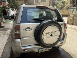 سوزوكى فيتارا 2008 فضي مستعملة للبيع