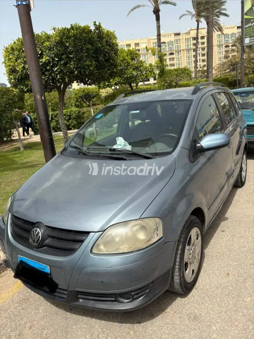 Volkswagen Suran 2009 Green Used for Sale - 6