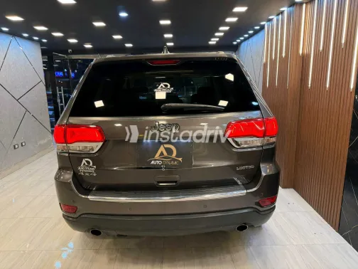 Jeep Grand Cherokee 2015 Gray Used for Sale - 4