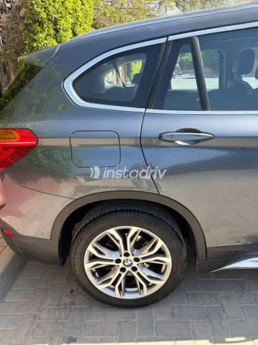 BMW X1 2018 Gray Used for Sale - 4