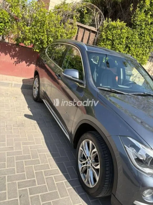 BMW X1 2018 Gray Used for Sale - 6