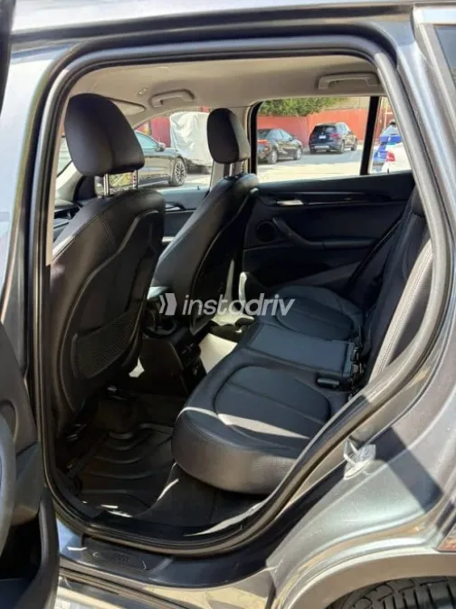 BMW X1 2018 Gray Used for Sale - 7