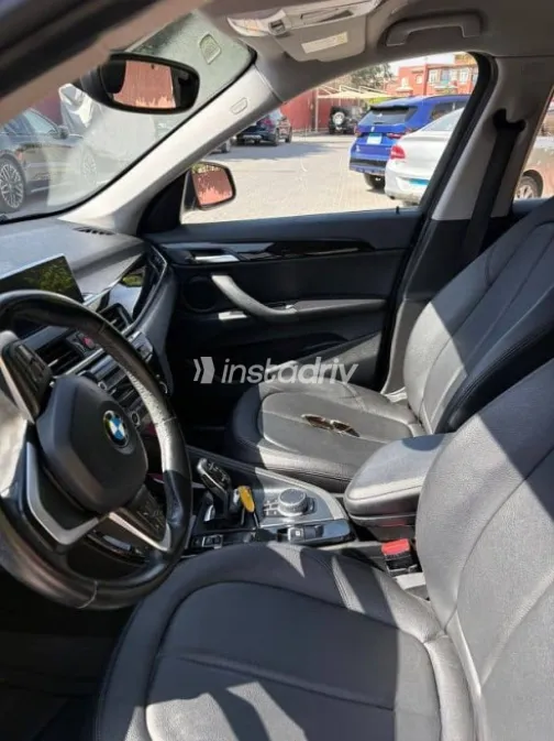 BMW X1 2018 Gray Used for Sale - 8