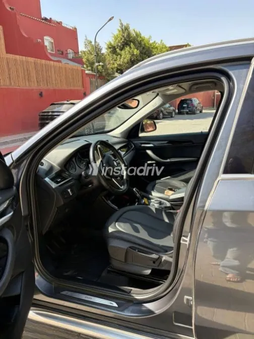 BMW X1 2018 Gray Used for Sale - 9