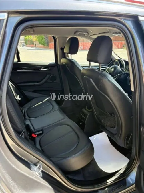 BMW X1 2018 Gray Used for Sale - 10