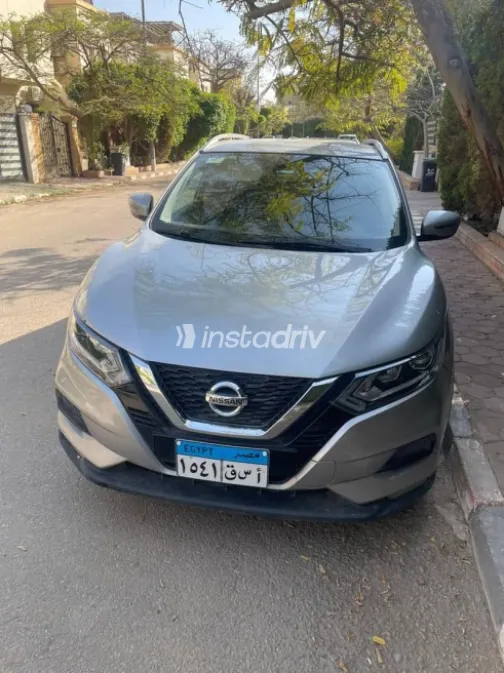 Nissan Qashqai 2021 Silver Used for Sale - 1