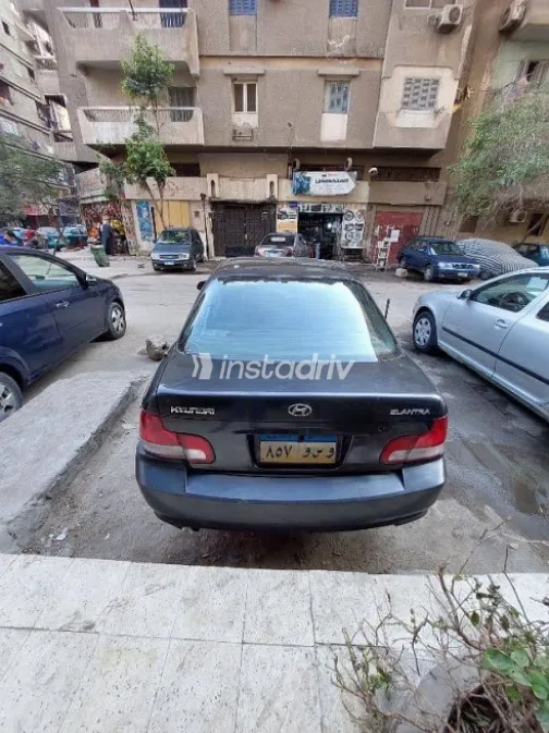 Hyundai Elantra 1993 Black Used for Sale - 4