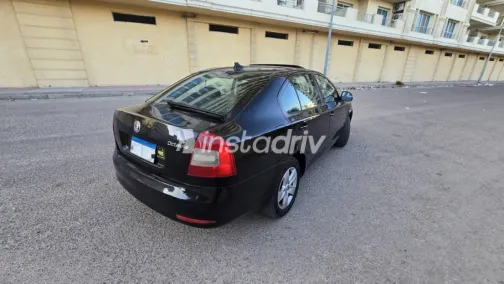 سكودا فانتازيا 2010 أسود مستعملة للبيع - 5