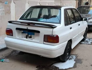 كيا برايد 1999 أبيض مستعملة للبيع