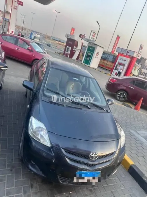 Toyota Yaris 2008 White Used for Sale - 2