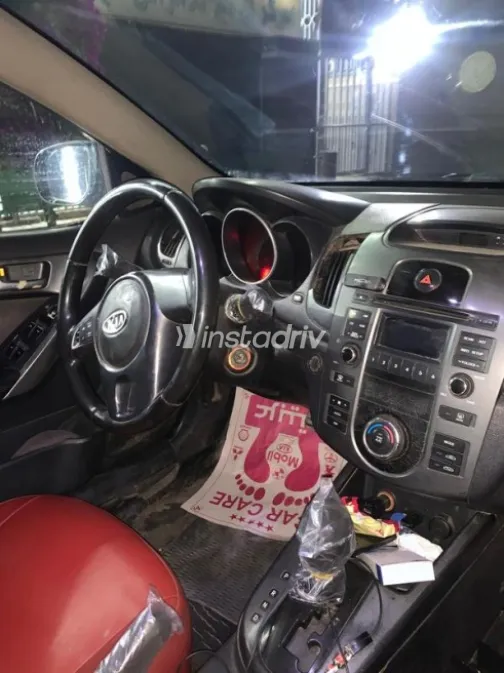 Kia Cerato 2010 Burgundy Used for Sale - 4