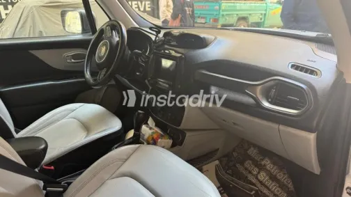 Jeep Renegade 2020 White Used for Sale - 5