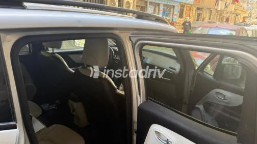 Jeep Renegade 2020 White Used for Sale - 8