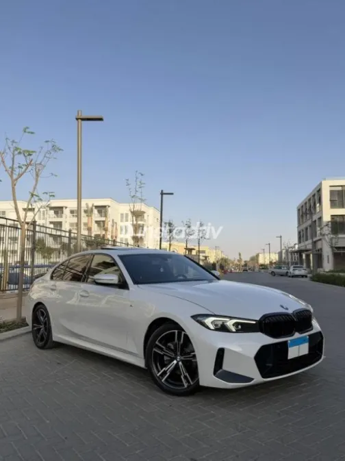 بي ام دبليو 320 2023 أبيض مستعملة للبيع - 3
