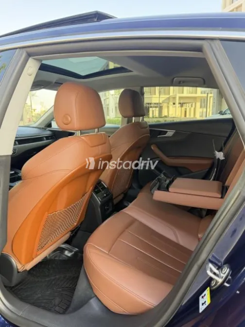 اودي A5 2023 أزرق غامق مستعملة للبيع - 7