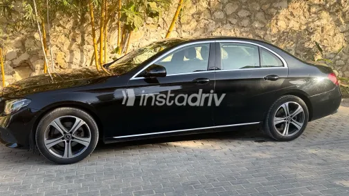 Mercedes E 180 2019 Black Used for Sale - 3