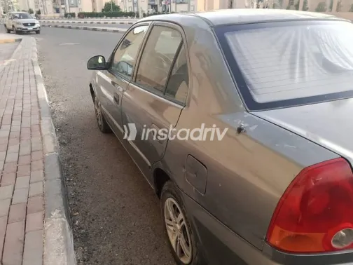 هيونداي فيرنا 2016 رمادي مستعملة للبيع - 4