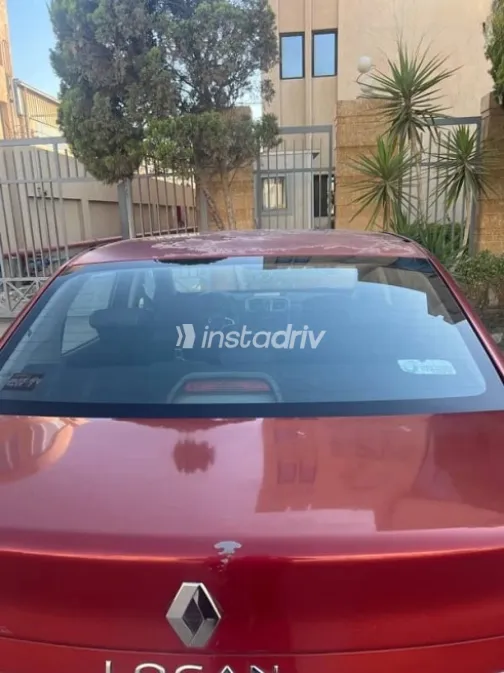 Renault Logan 2017 Red Used for Sale - 5