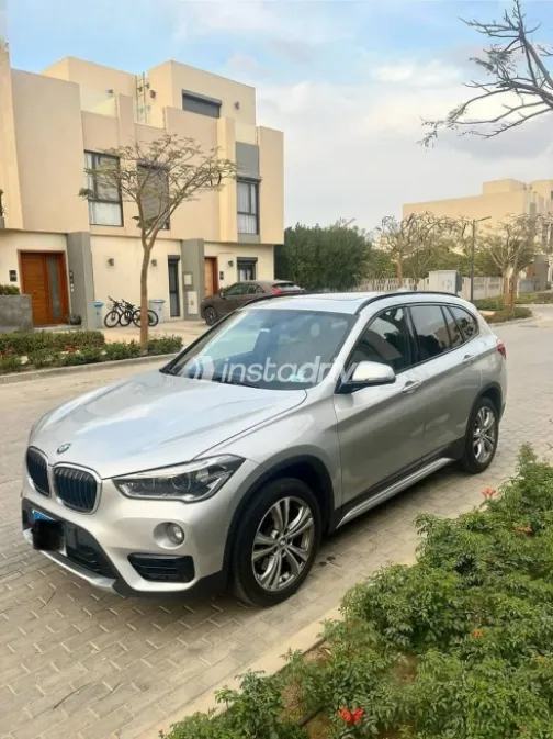 BMW X1 2019 Silver Used for Sale - 4
