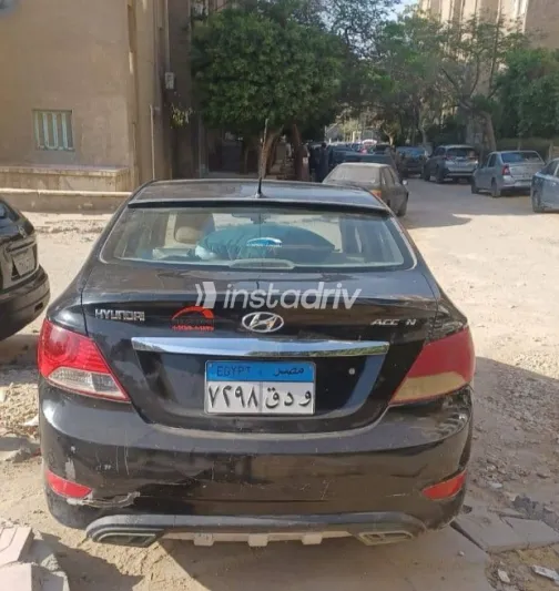 هيونداي اكسنت 2013 أسود مستعملة للبيع - 3
