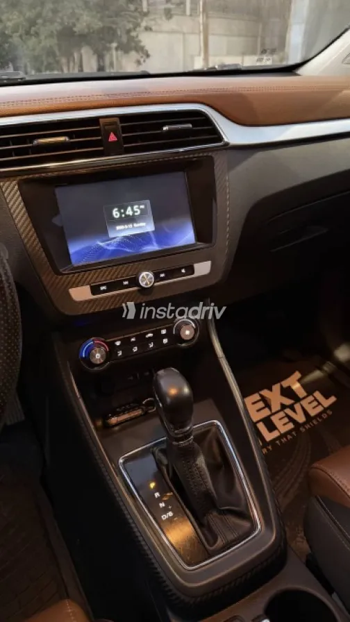 ام جى ZS 2022 أسود مستعملة للبيع - 6
