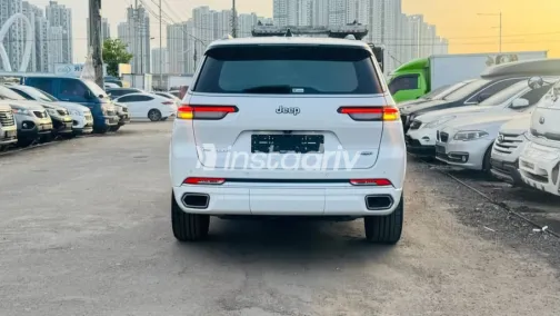 Jeep Grand Cherokee 2023 White Used for Sale - 3