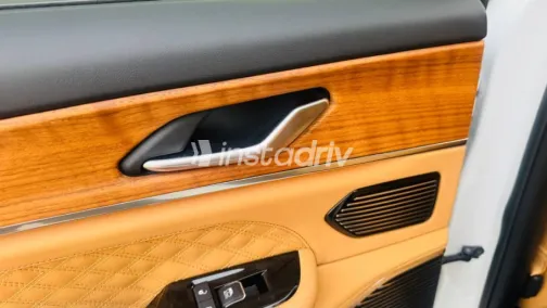 Jeep Grand Cherokee 2023 White Used for Sale - 9