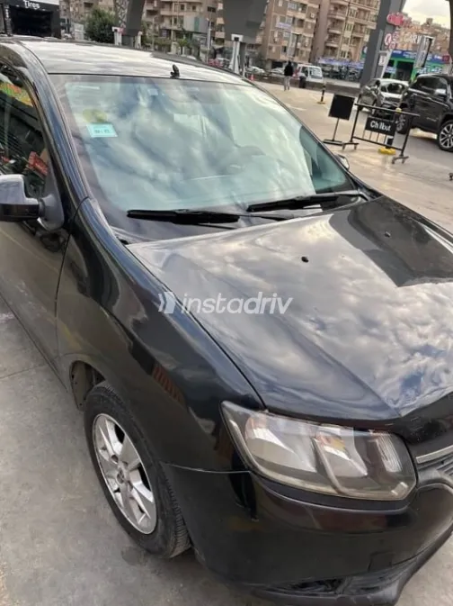 Renault Logan 2015 Black Used for Sale - 7