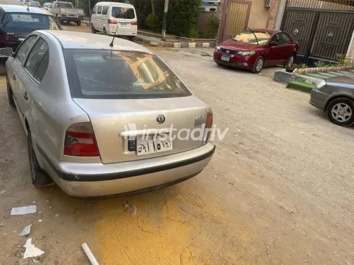 سكودا اوكتافيا 1998 فضي مستعملة للبيع - 3