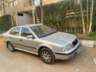 سكودا اوكتافيا 1998 فضي مستعملة للبيع