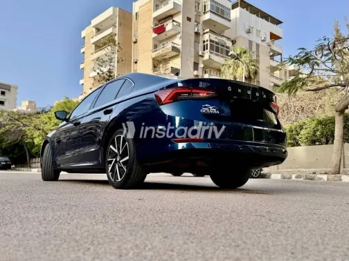 Skoda Octavia 2021 Dark Blue Used for Sale - 3