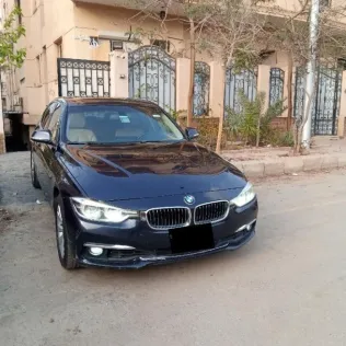 بي ام دبليو 318 2018 أسود مستعملة للبيع