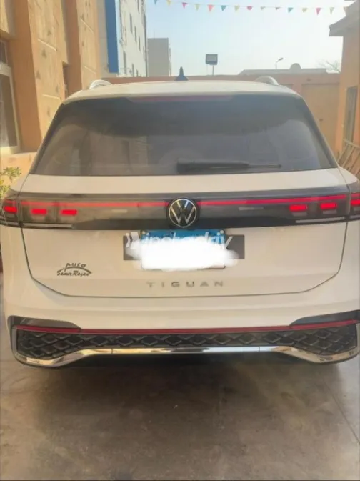 Volkswagen Tiguan 2024 White Used for Sale - 2