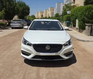 ام جى 6 2025 أبيض مستعملة للبيع